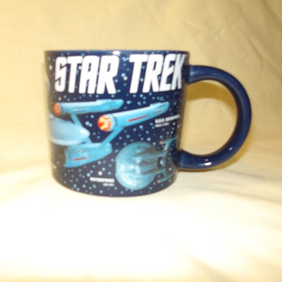 Starships of STAR TREK ~~~ MUG ~~~ - Picture 1 of 1